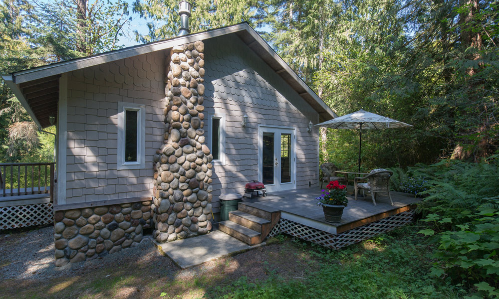 forest romance cottage