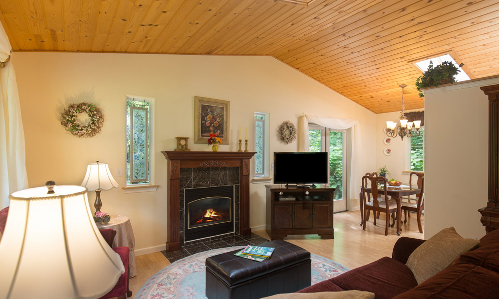 living rooms sweet heart cottage in forest port angeles